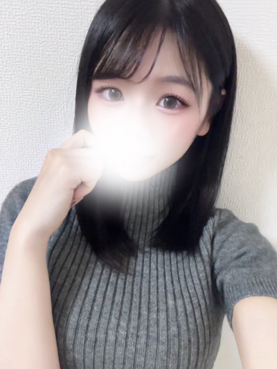 みみ 顔面偏差70越え黒髪清楚美女(受付イチオシさんの写真