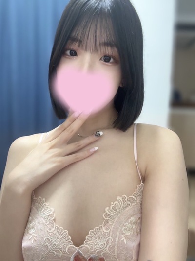 つぼみ ゲキカワ黒髪清楚美巨乳(受付超イチオシ)さんの写真