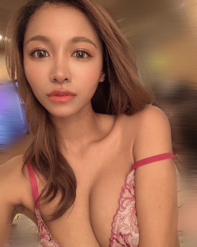 ティナ スレンダー巨乳爆美女(受付イチオシ)さんの写真