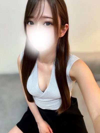 ひな 清楚アイドル系女子大生(受付超イチオシ)さんの写真