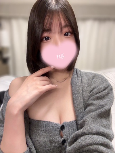 つぼみ ゲキカワ黒髪清楚美巨乳(受付超イチオシ)さんの写真