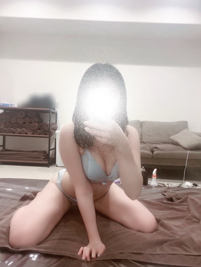 みみ 顔面偏差70越え黒髪清楚美女(受付イチオシさんの写真